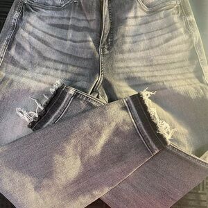 Judy Blue Faded Black Cropped Jeans frayed with stretch material!!